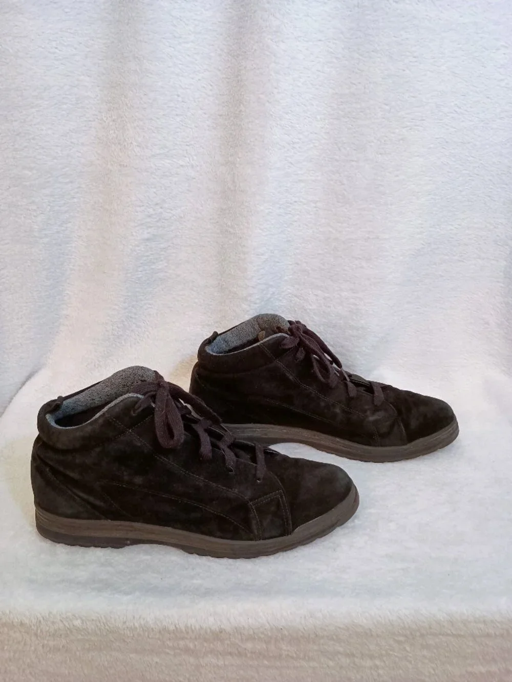 NWOB Vintage BOKS Reebok Black Suede Ankle Sneakers Boots Women's Size 10